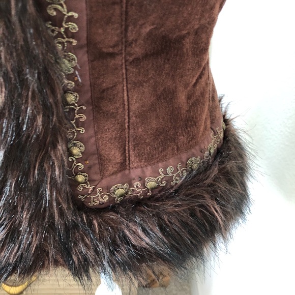 Boho style faux fur vest - Picture 7 of 10